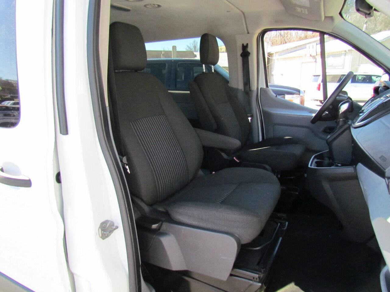 Used 2016 Ford Transit 350 XLT RWD image 15