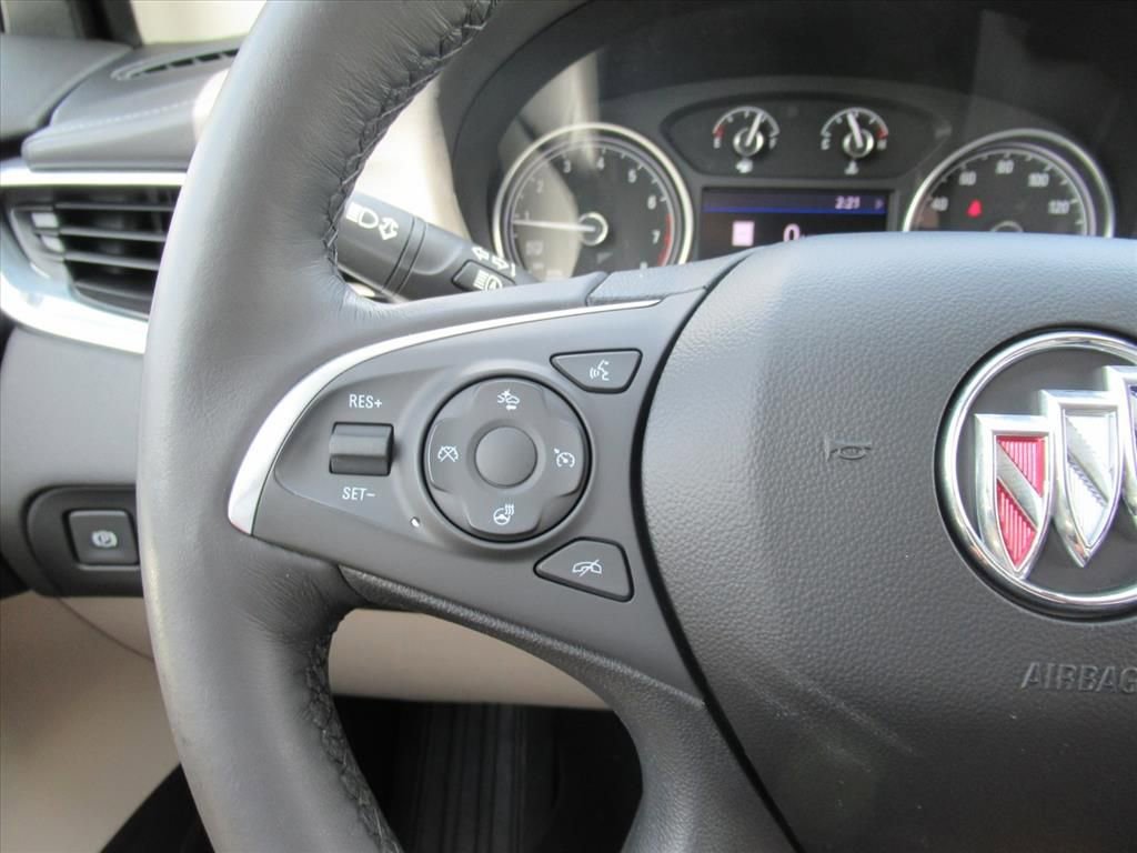 Used 2020 Buick Enclave Premium w/ Sun and Sites Package FWD image 22