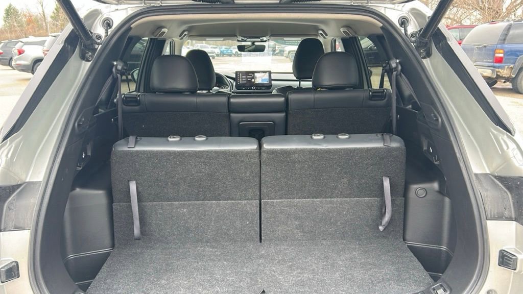 Used 2025 Mitsubishi Outlander SE image 10