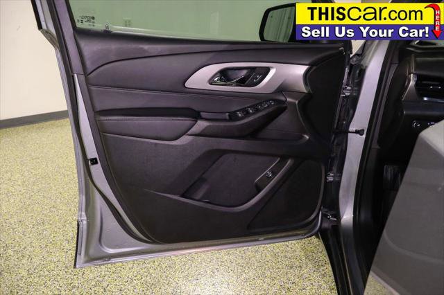 Used 2023 Chevrolet Traverse LT image 26