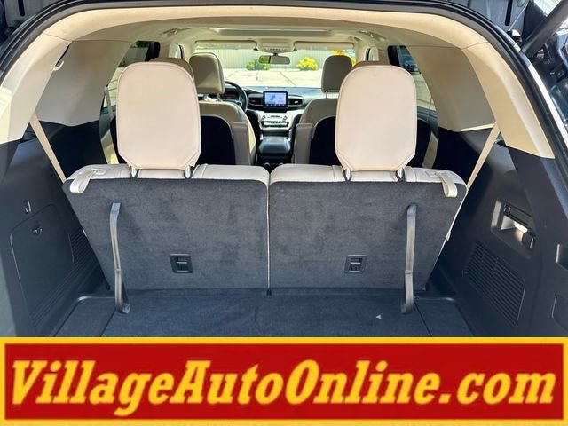Used 2022 Ford Explorer XLT w/ Equipment Group 202A AWD/4WD image 38