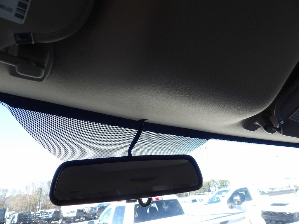 Used 2017 Chevrolet Express 2500 image 23