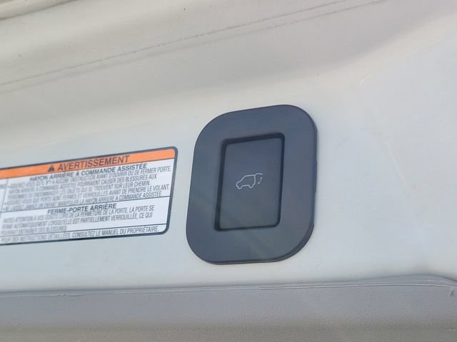 Used 2020 Toyota Sienna XLE w/ XLE Navigation Package FWD image 29