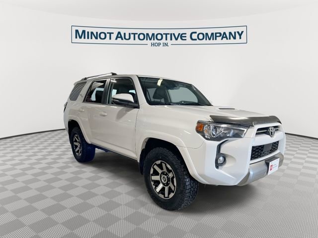 Used 2023 Toyota 4Runner TRD Off-Road Premium w/ Moonroof Package AWD/4WD image 2