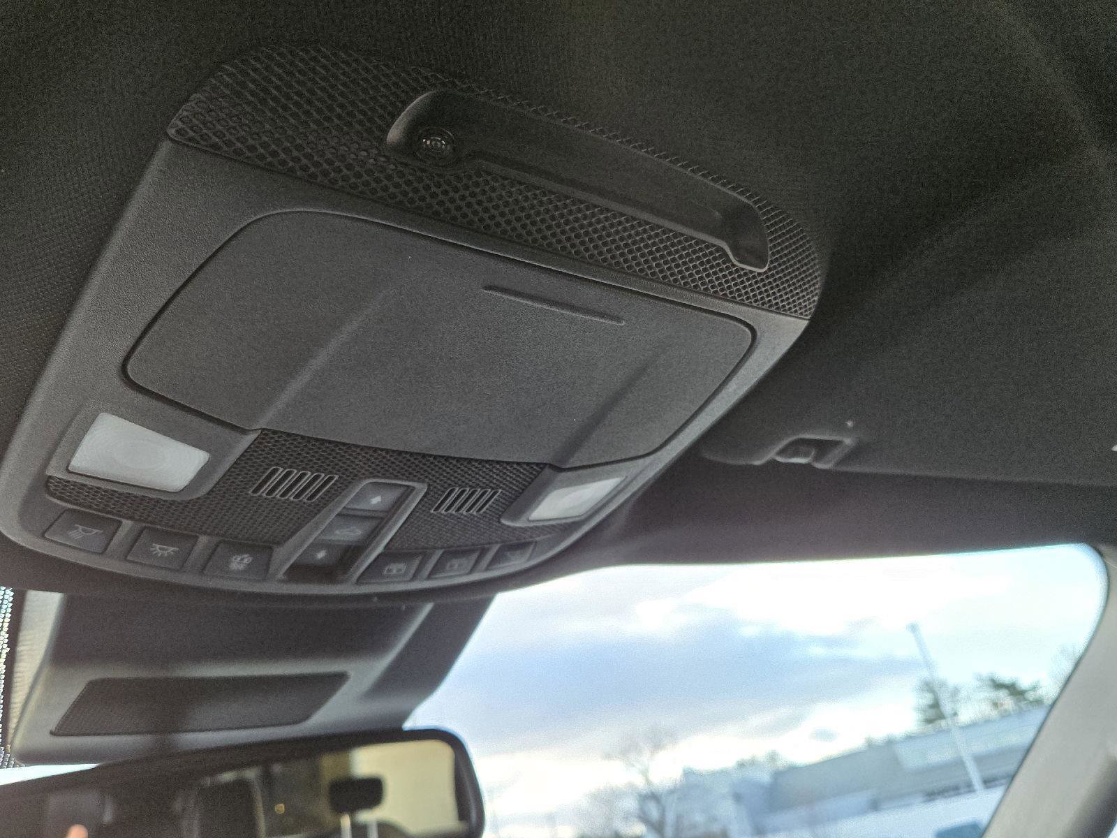 Used 2021 Ford Expedition XLT image 28