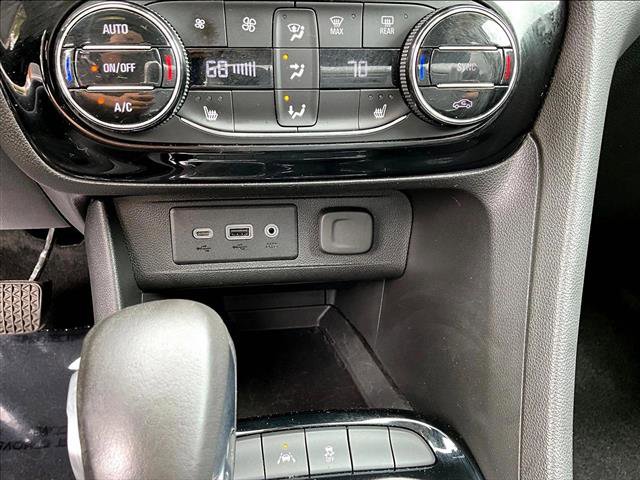 Used 2021 Buick Encore GX Essence w/ Sport Touring Package image 23