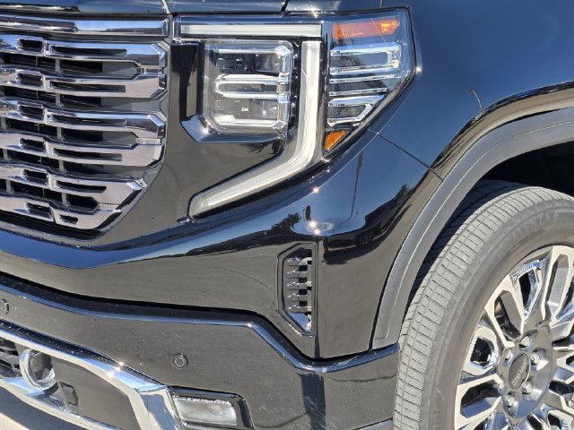 Used 2025 GMC Sierra 1500 Denali Ultimate AWD/4WD image 6