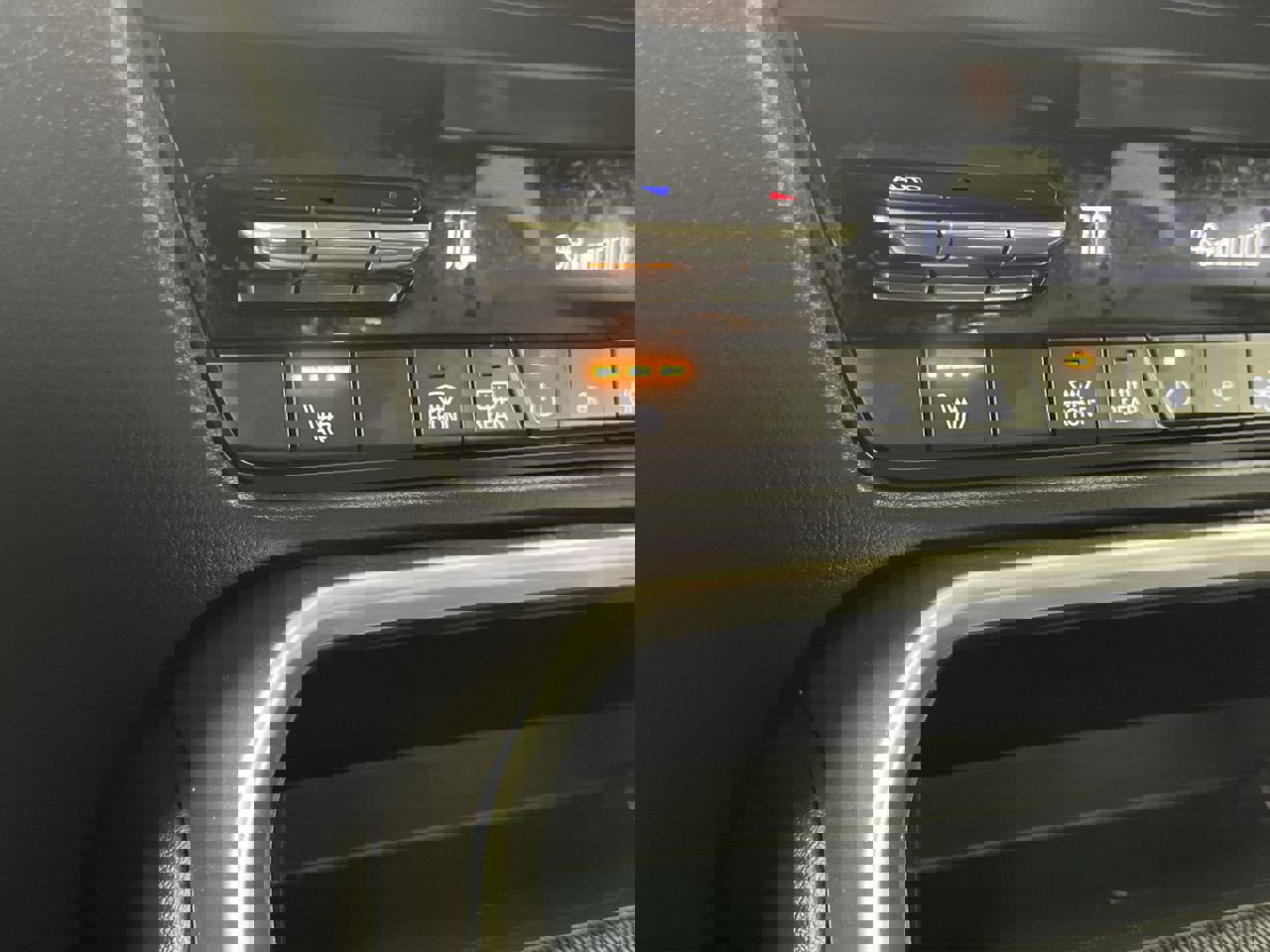 Certified 2025 MAZDA CX-90 3.3 Turbo w/ Premium Sport Pkg image 31