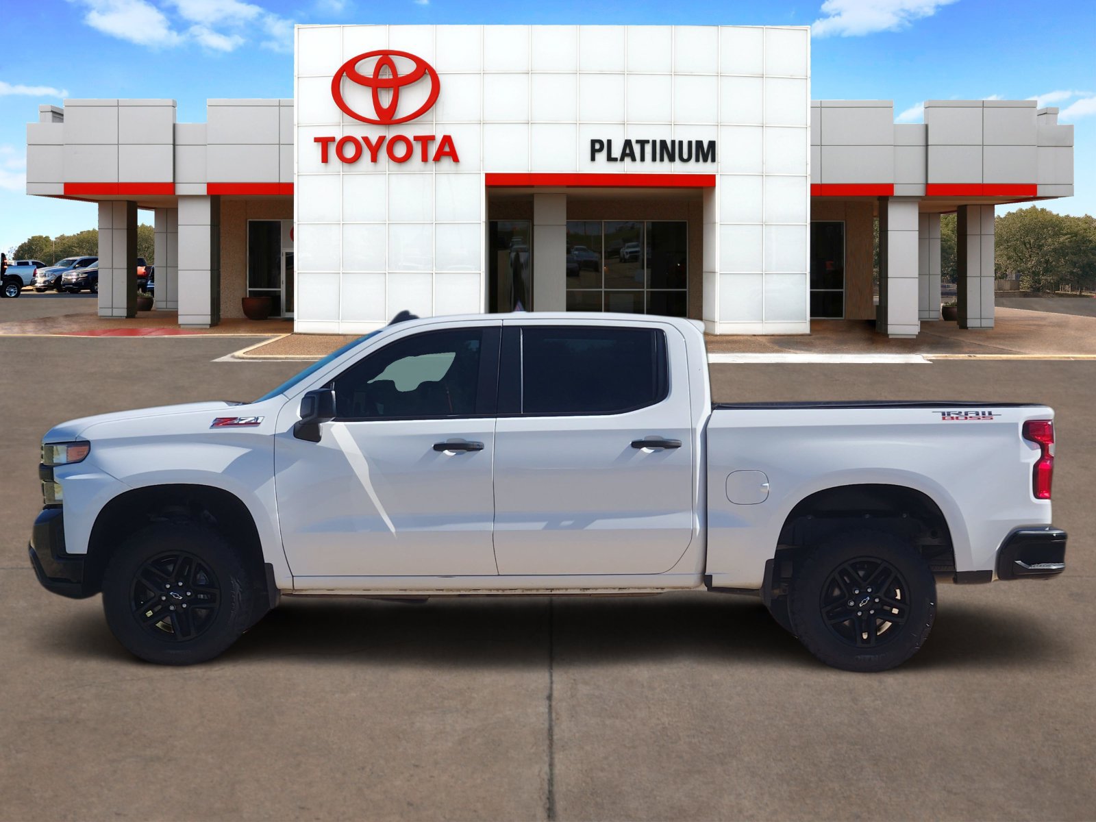 Used 2021 Chevrolet Silverado 1500 Custom Trail Boss w/ Safety Confidence Package AWD/4WD image 3