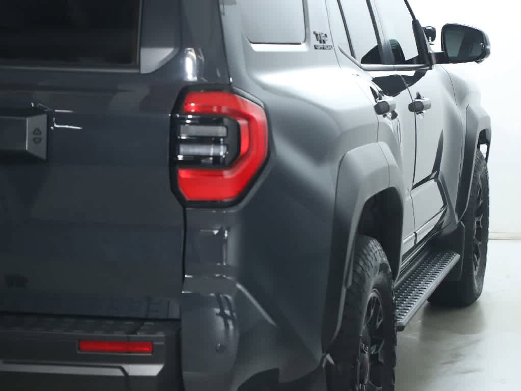 Used 2025 Toyota 4Runner TRD Off-Road Premium AWD/4WD image 47