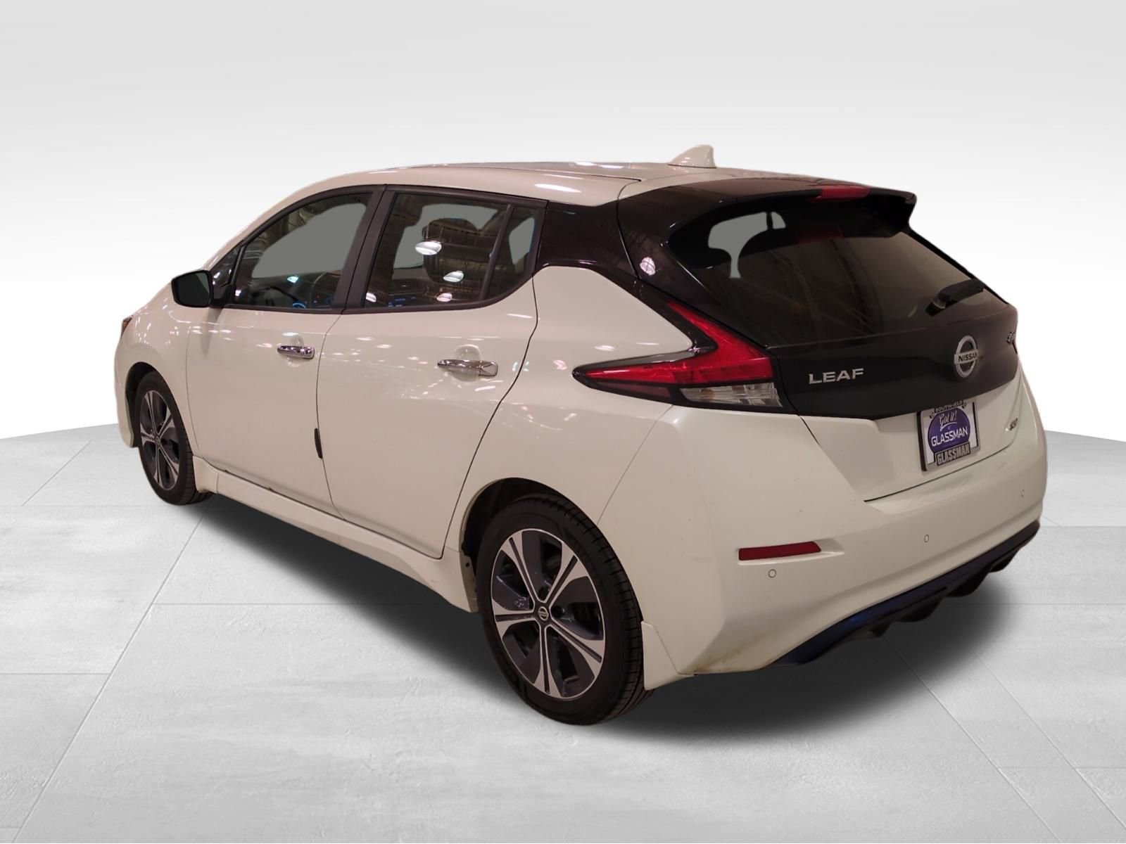 Used 2022 Nissan Leaf SV image 6