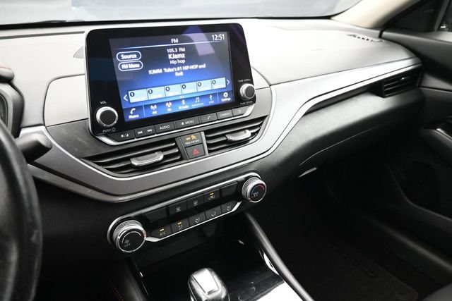 Used 2023 Nissan Altima 2.5 SR FWD image 8