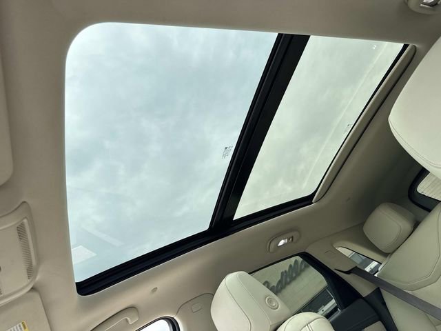 Used 2022 Cadillac XT5 Premium Luxury w/ Technology Package FWD image 18