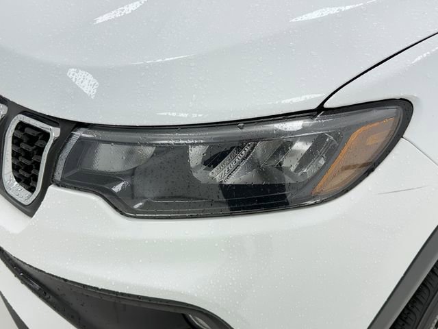 Used 2024 Jeep Compass Latitude image 6