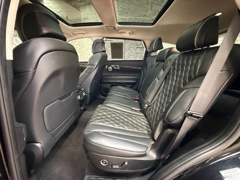 Used 2023 Genesis GV80 3.5T Prestige w/ Winter Weather Package image 15