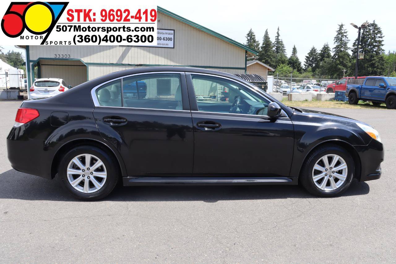 Used 2011 Subaru Legacy 2.5i Premium AWD/4WD image 9