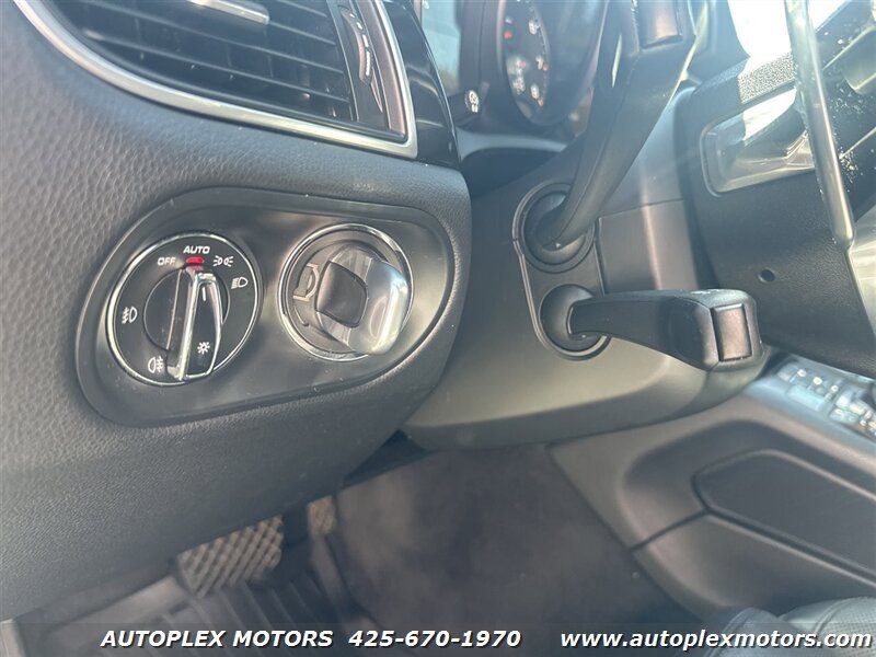 Used 2017 Porsche Macan AWD/4WD image 26
