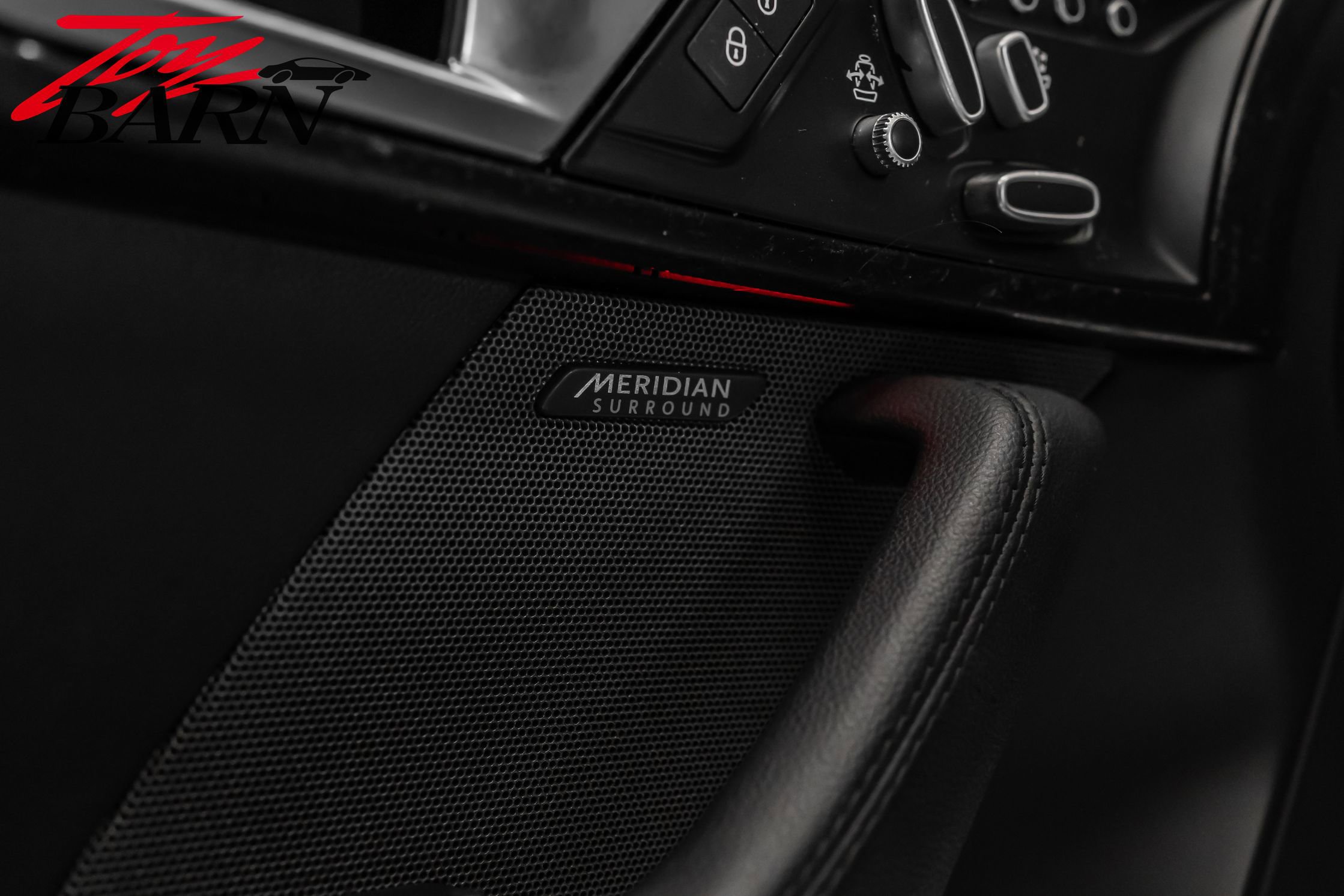 Used 2016 Jaguar F-TYPE S image 34