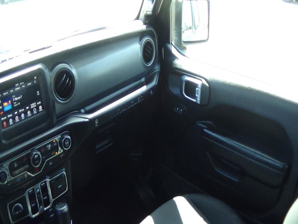 Certified 2023 Jeep Wrangler Unlimited Sahara AWD/4WD image 15