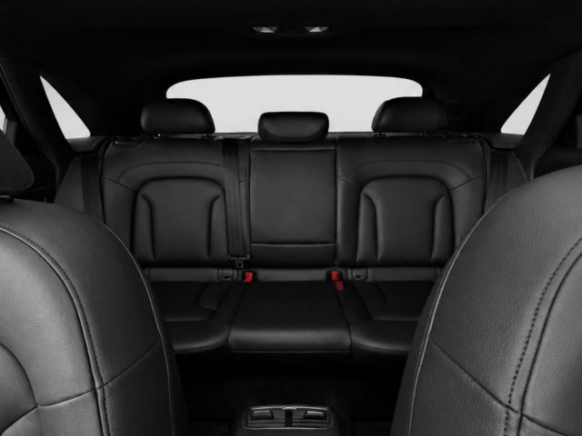 Used 2018 Audi Q3 2.0T Premium Plus w/ Premium Plus Package AWD/4WD image 29