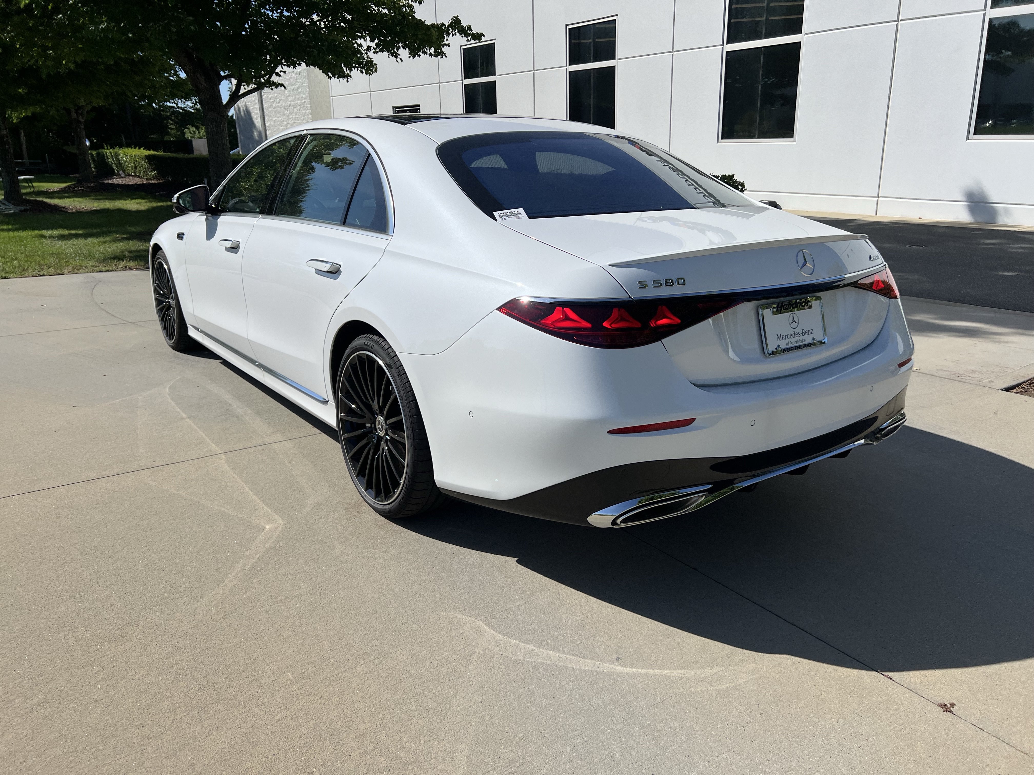 New 2027 Mercedes-Benz S 580 4MATIC Sedan image 7