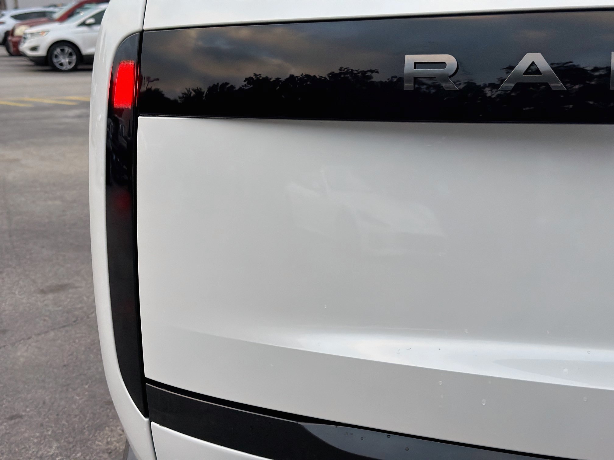 New 2027 Land Rover Range Rover SE AWD/4WD image 10