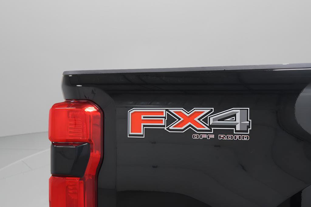 Used 2025 Ford F250 Platinum image 38