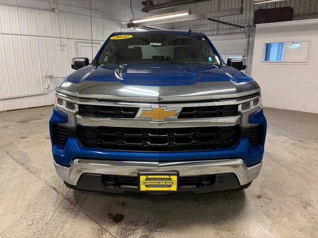 Used 2022 Chevrolet Silverado 1500 LT w/ Z71 Off-Road Package image 2