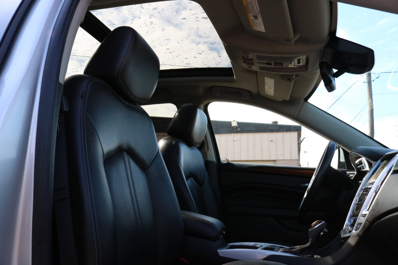 Used 2015 Cadillac SRX Luxury w/ Driver Awareness Package image 44