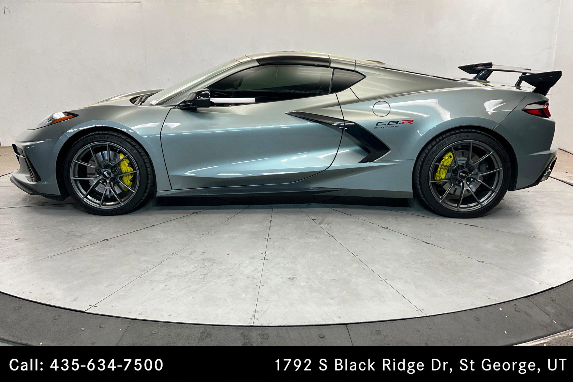 Used 2022 Chevrolet Corvette Stingray Premium Cpe image 2