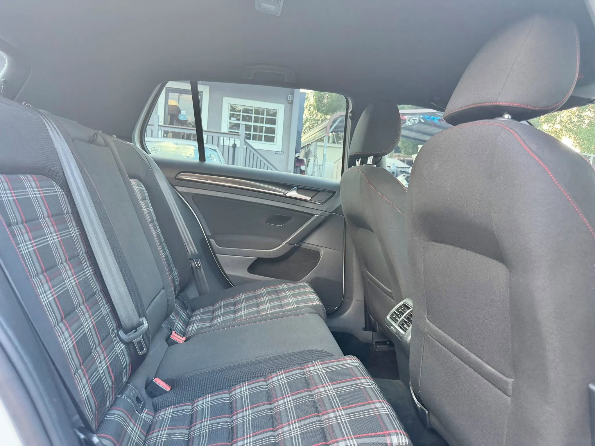 Used 2017 Volkswagen GTI S FWD image 17
