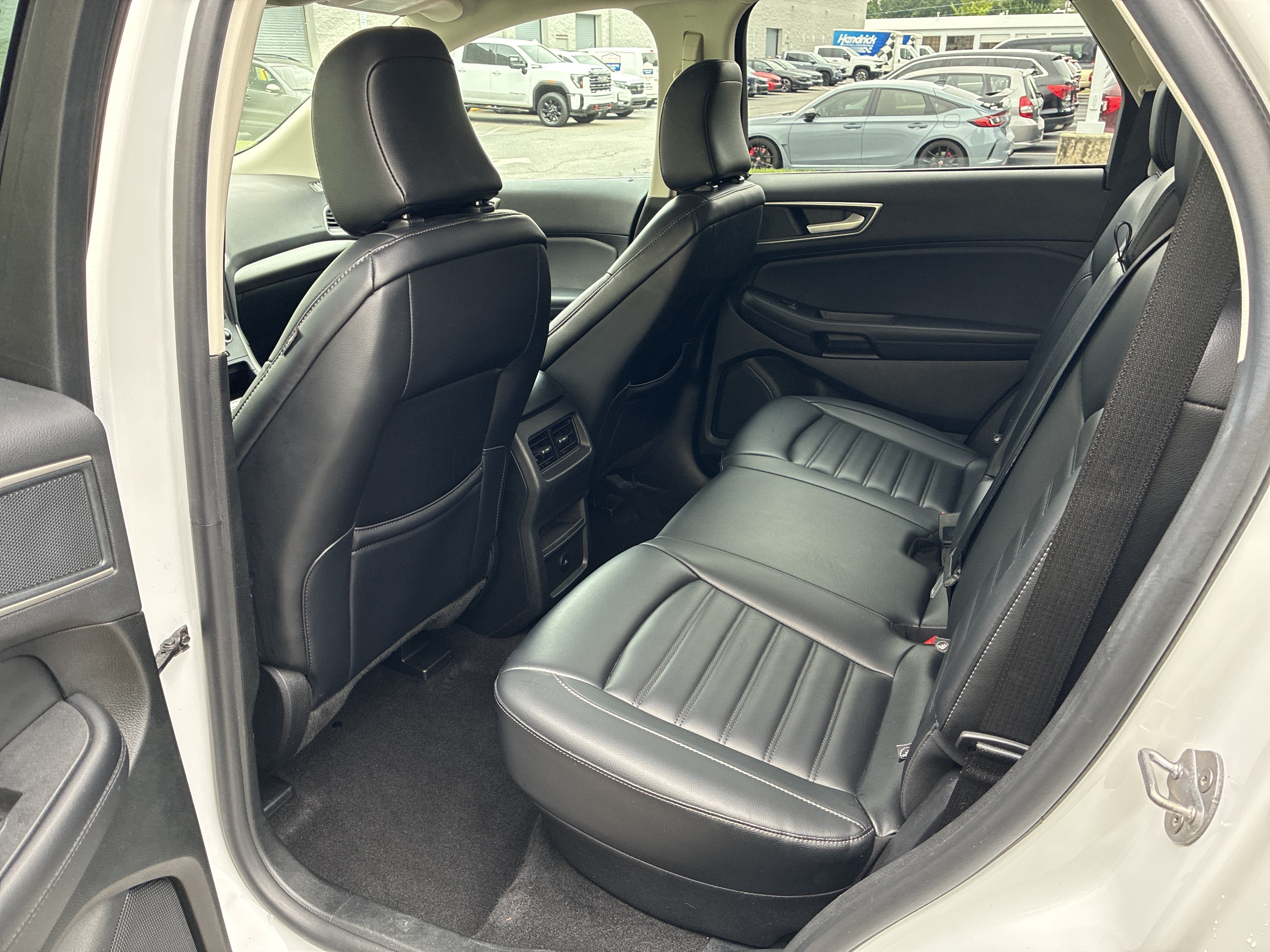 Used 2024 Ford Edge SEL AWD/4WD image 32