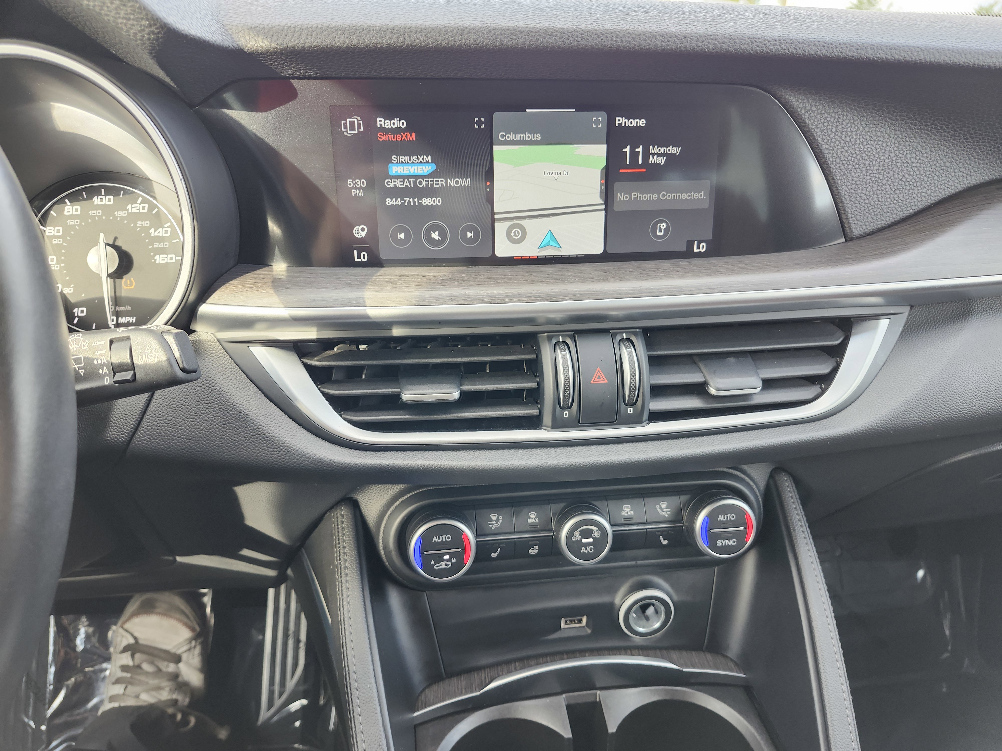 Used 2023 Alfa Romeo Stelvio Ti AWD/4WD image 36