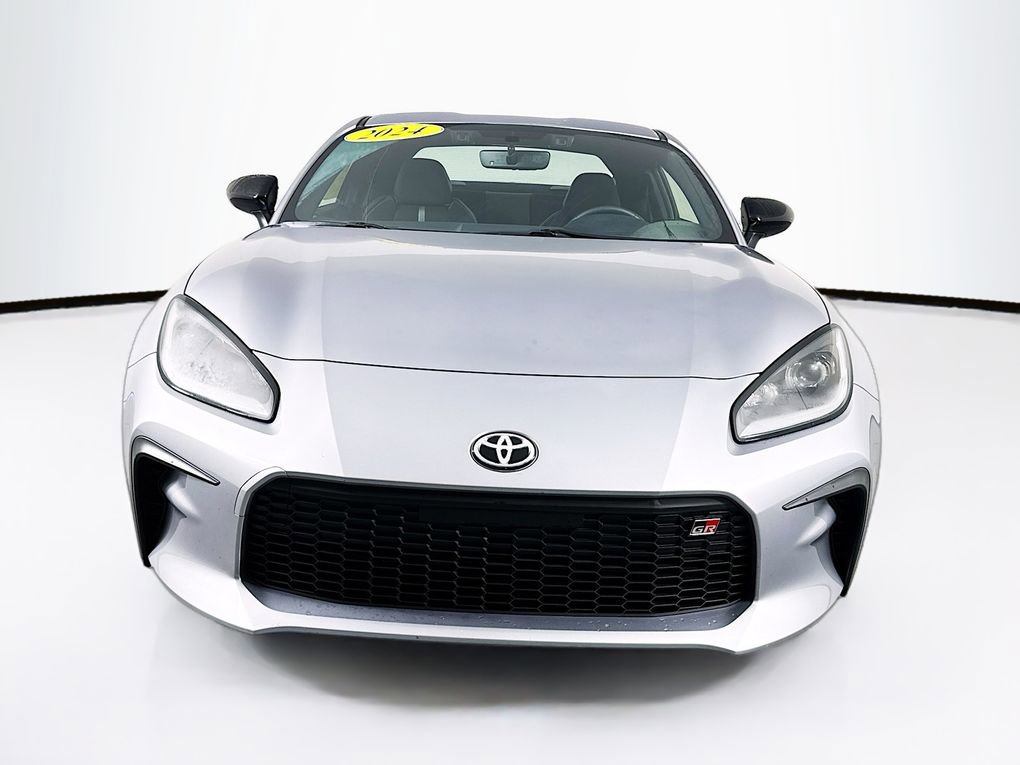 Used 2024 Toyota GR86 Premium image 2