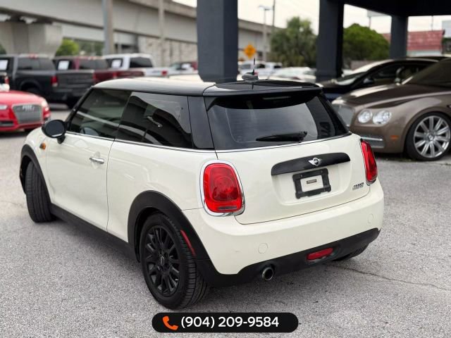 Used 2017 MINI Cooper 2-Door Hardtop image 3