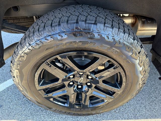 Certified 2025 Chevrolet Silverado 1500 Custom Trail Boss w/ Dark Appearance Package image 17