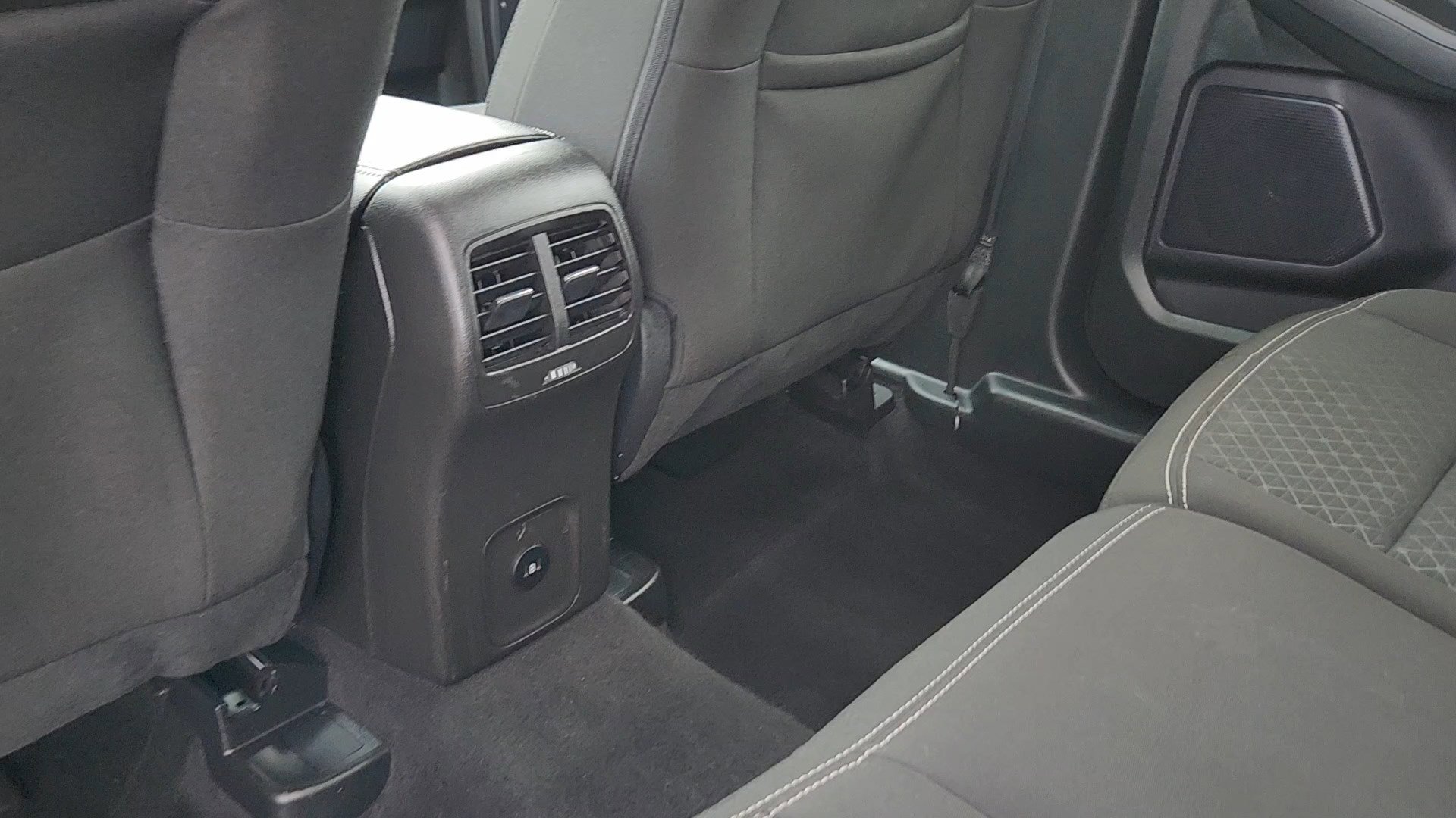 Used 2024 Ford Escape Active image 17