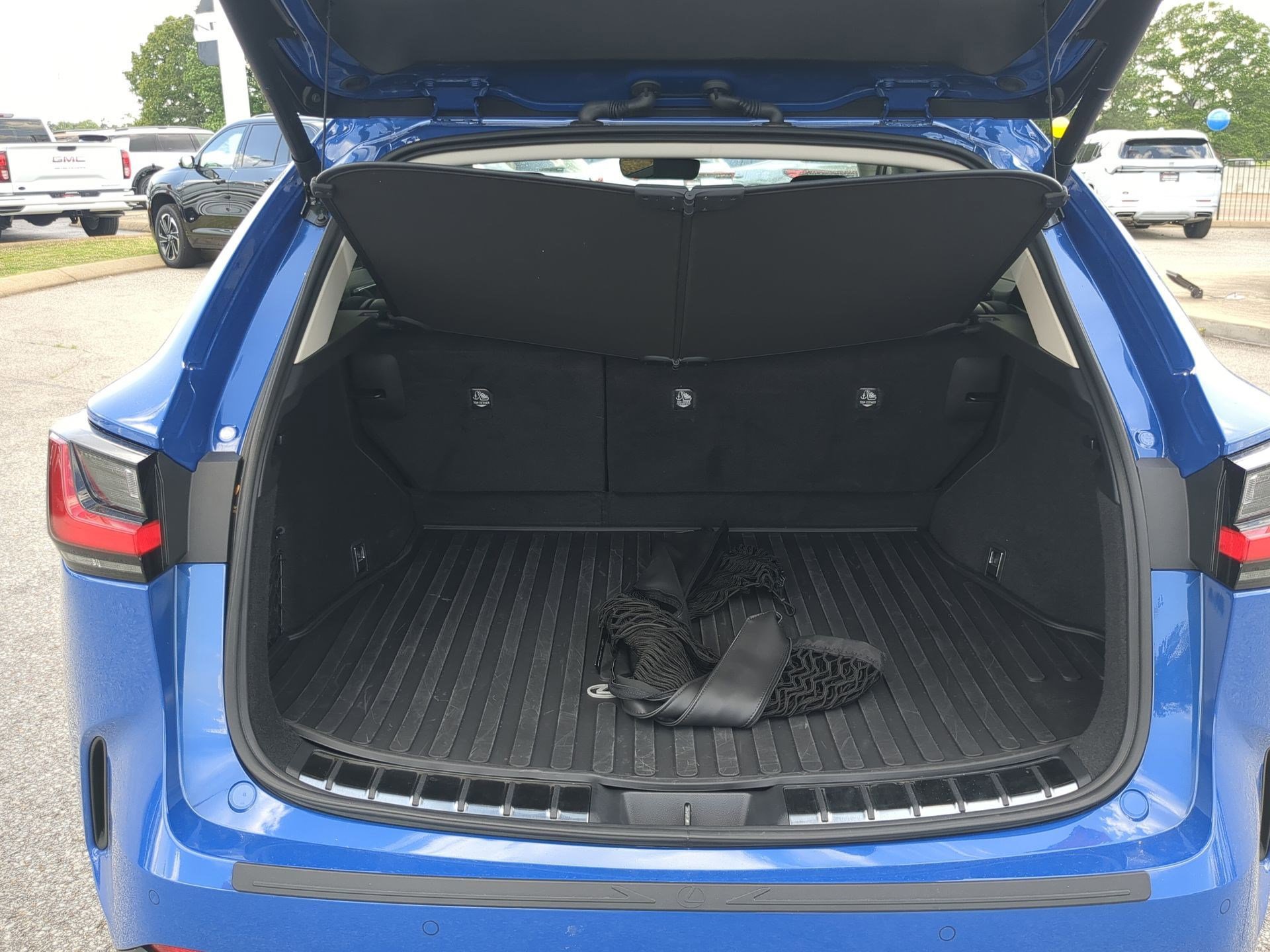Used 2025 Lexus NX 250 FWD w/ Accessory Package (Z2) image 21