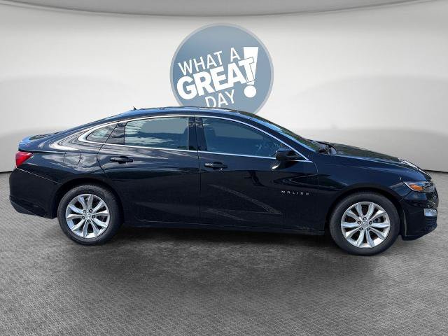 Used 2024 Chevrolet Malibu LT FWD image 2