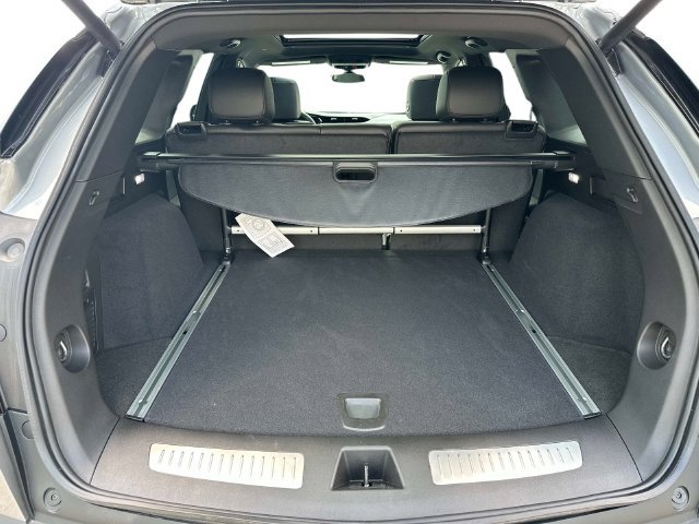 Used 2025 Cadillac XT5 Premium Luxury AWD/4WD image 11