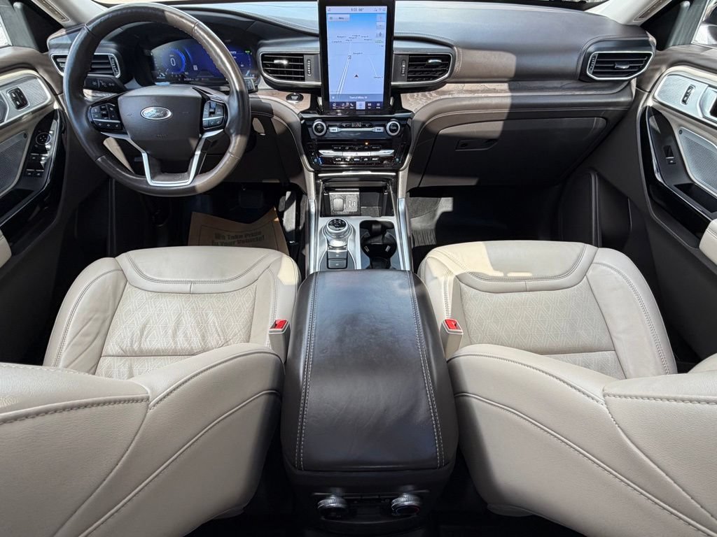 Used 2023 Ford Explorer Platinum w/ Technology Package AWD/4WD image 12