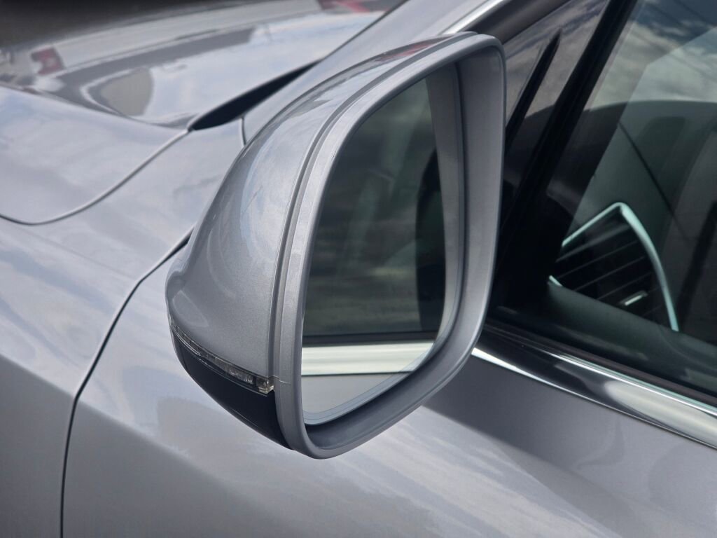 Used 2016 Audi Q5 2.0T Premium Plus w/ Technology Package image 12