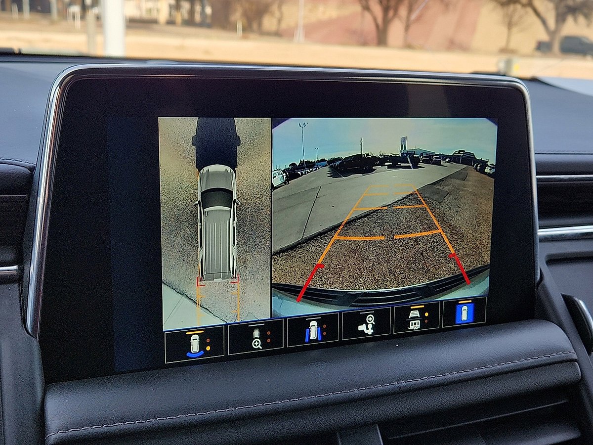 Used 2022 Chevrolet Tahoe Z71 w/ Luxury Package image 8