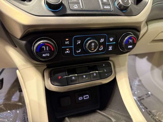 Used 2021 GMC Acadia Denali w/ Denali Ultimate Package AWD/4WD image 23
