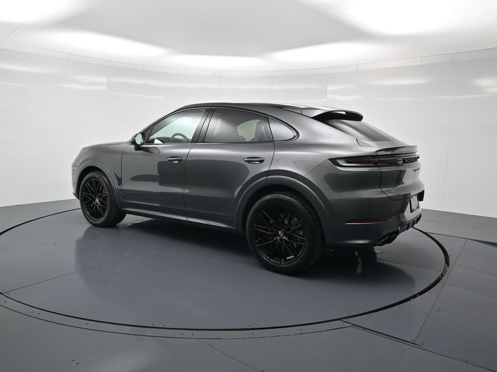 New 2026 Porsche Cayenne S image 3