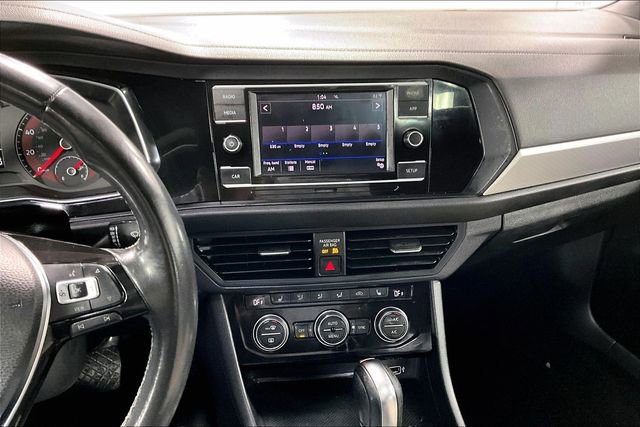 Used 2019 Volkswagen Jetta R-Line image 5