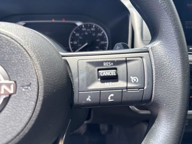Used 2024 Nissan Rogue S AWD/4WD image 13