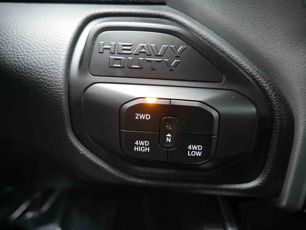 Used 2025 RAM 3500 Big Horn image 39