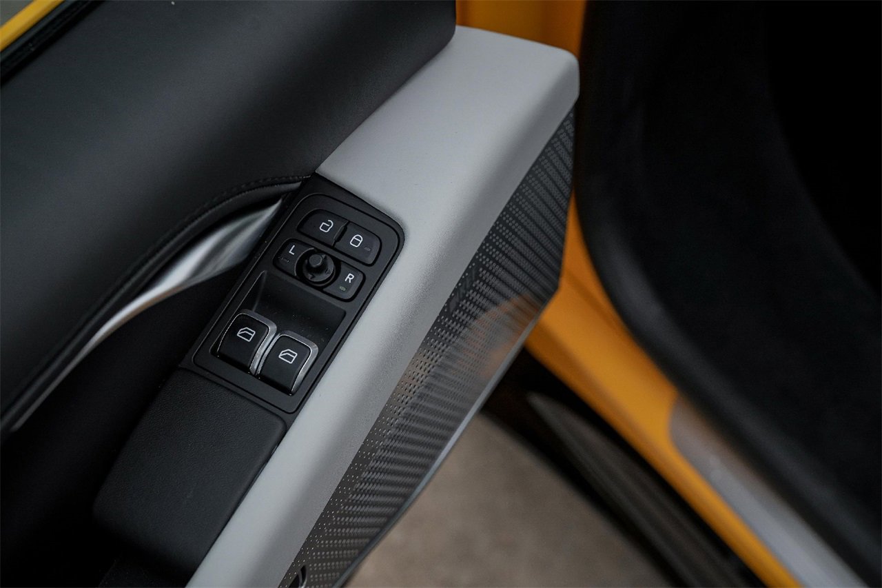 New 2025 Lotus Emira image 35