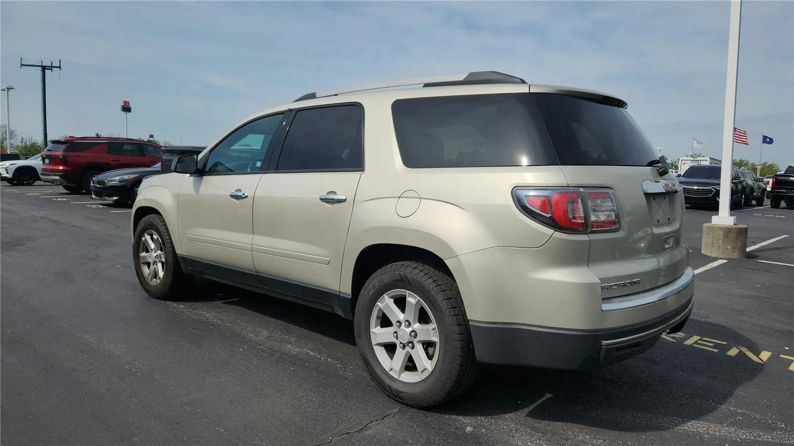 Used 2013 GMC Acadia SLE image 6
